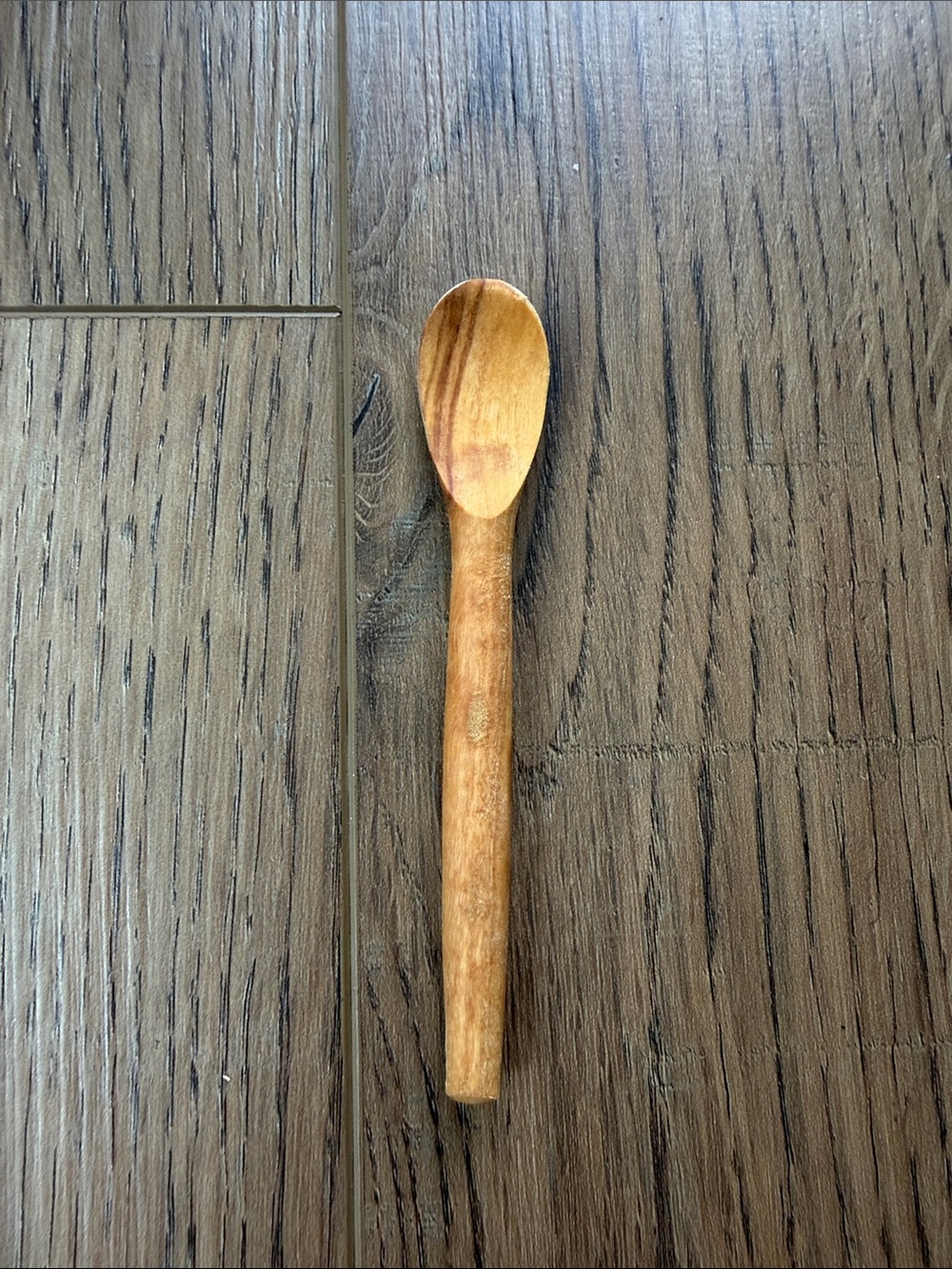 Artisinal olive wood Bowl with Spoon - Picture 4 of 5
